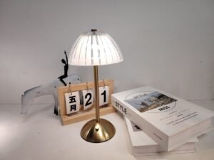Lampe de Table - Umbrella Shade Dimmable