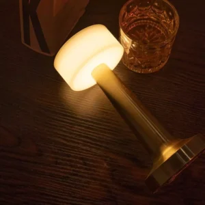 Lumière LED moderne Hover Image